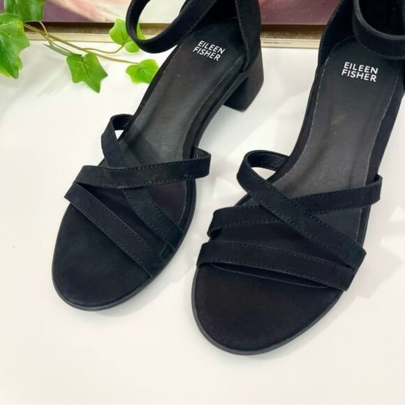 EILEEN FISHER Noni Strappy Leather Zip-Cuff Sandals in Black Size 8 - Picture 8 of 11